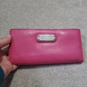 MARC BY MARC JACOBS Pebbled Leather Foldover Snap Close 7.75" x 3.75" Wallet